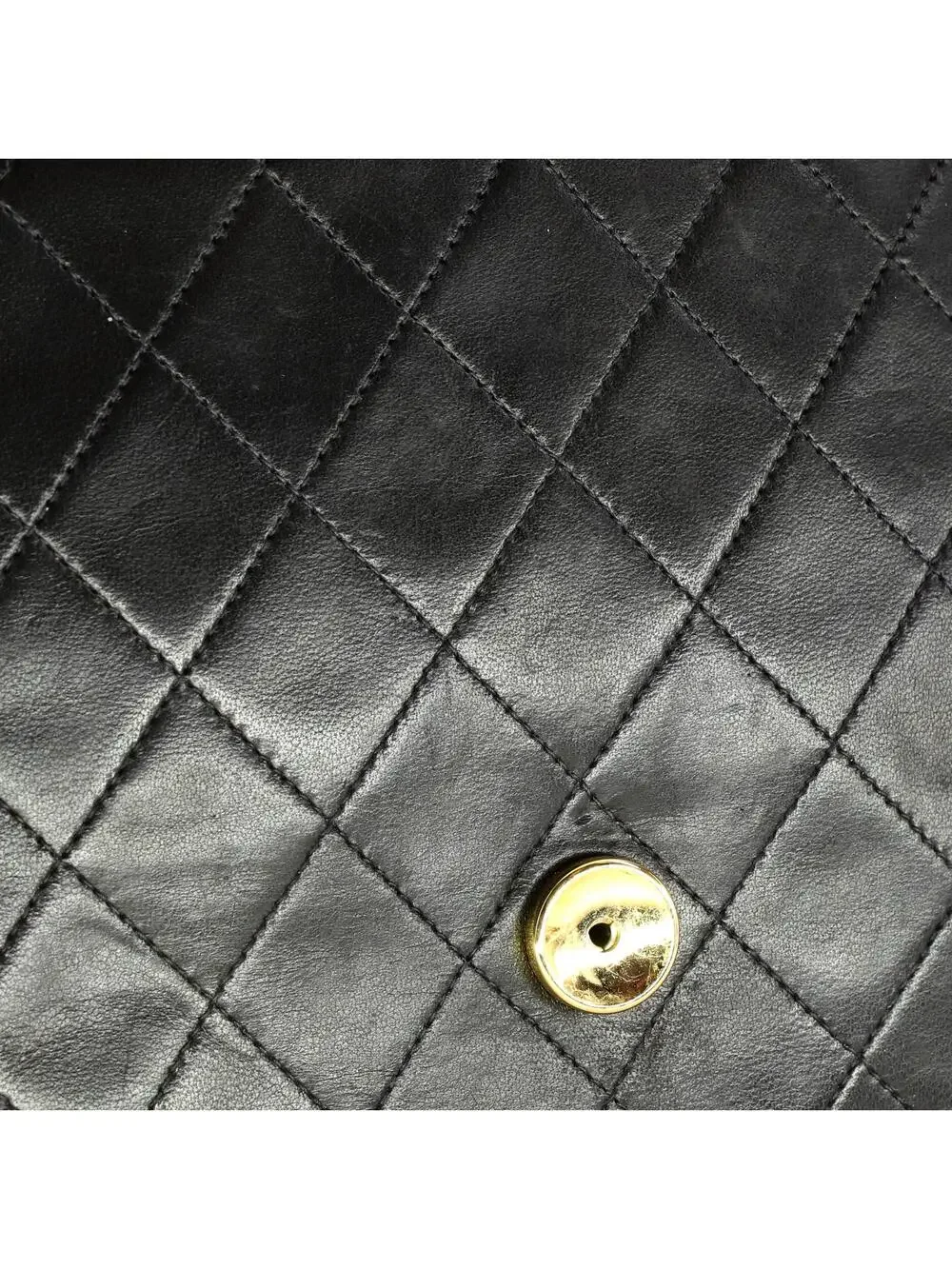 Chanel Vintage Clutch With Chain #241274C31B